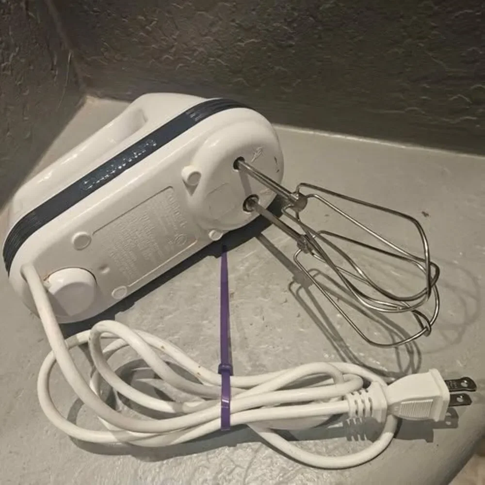 Cuisinart Electric White Hand Mixer